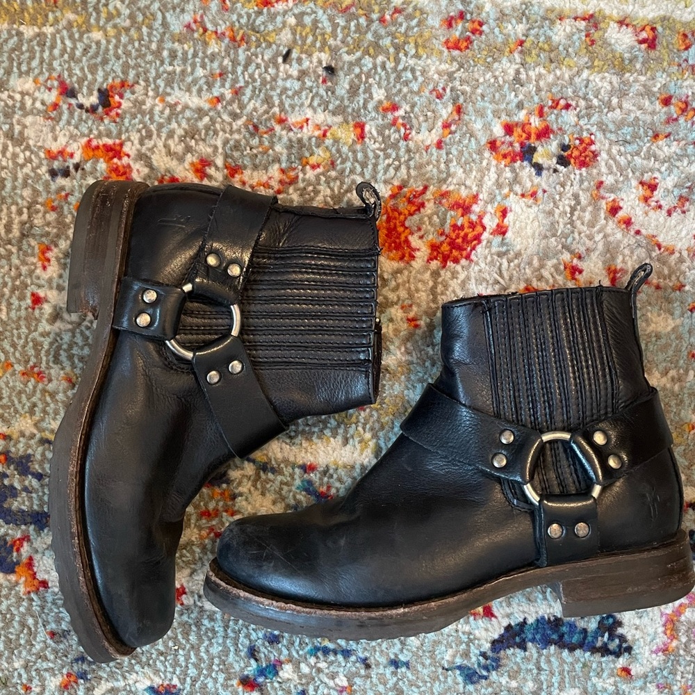 Frye Chelsea Boots- Veronica Harness Black